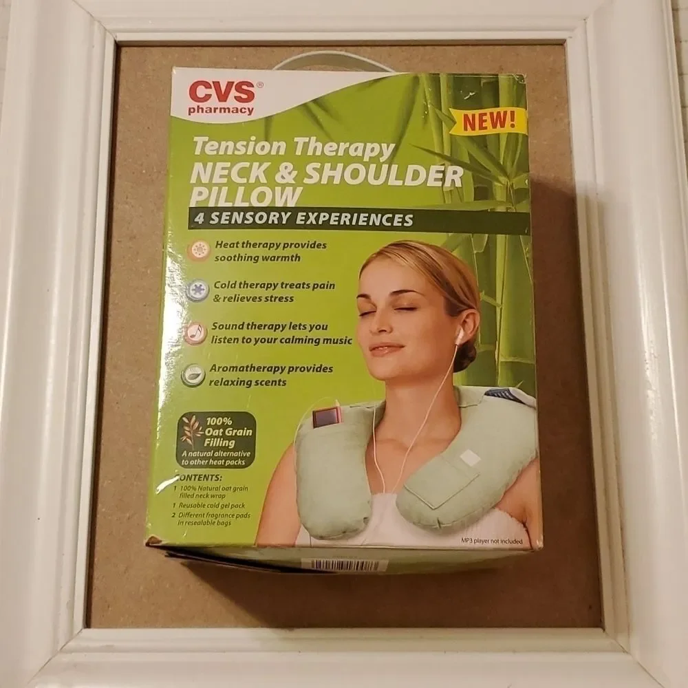 NIB CVS Therapy Neck & Shoulder Pillow Heated Cooled Scented with Device Pocket